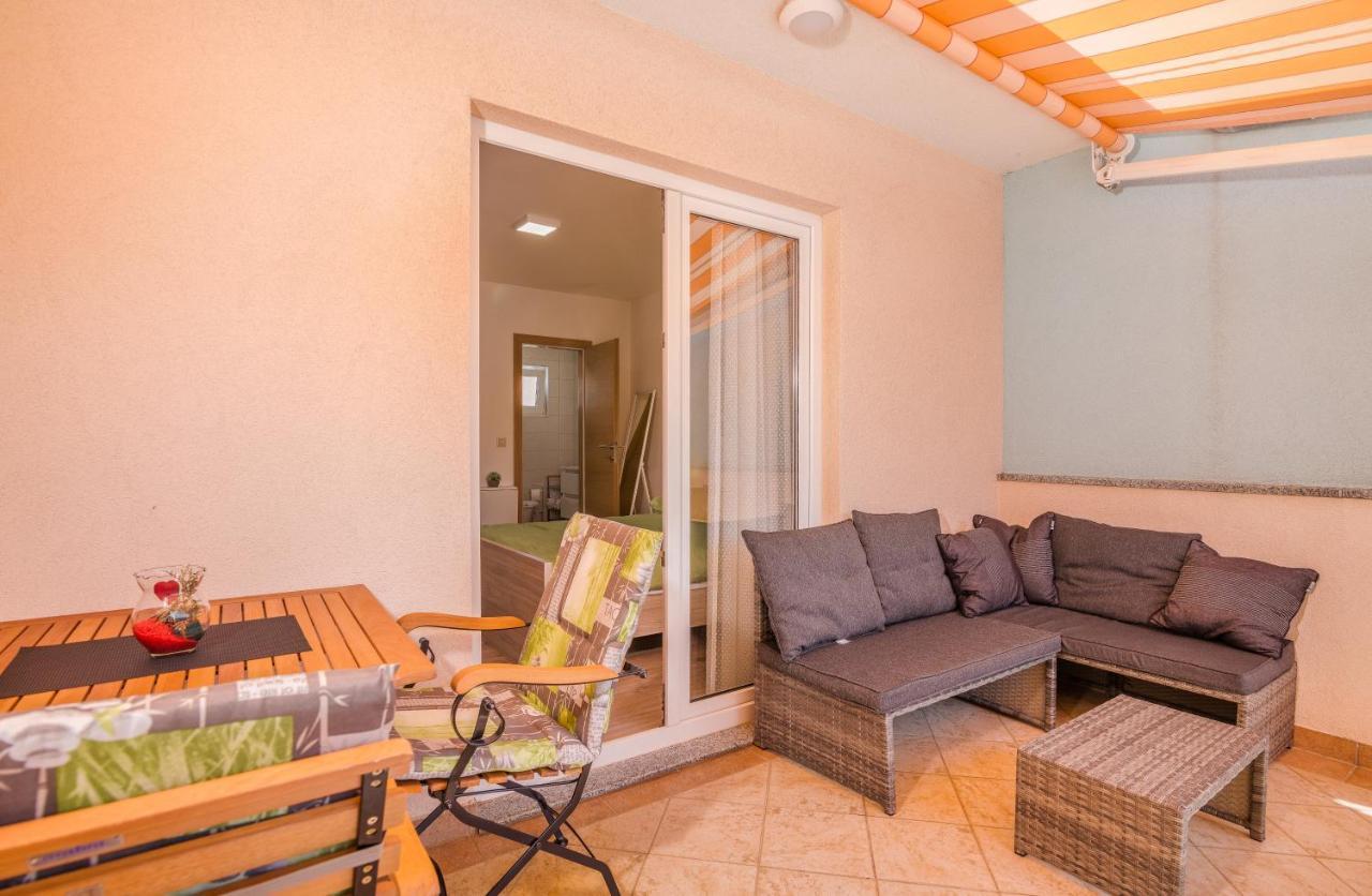 Apartment Stella Di Mare Krk Town Bagian luar foto